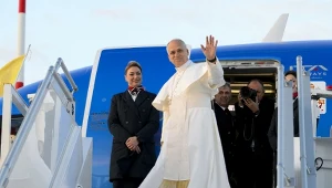 Papież Leon XIV poleciał do Turcji i Libanu. Czy ma swój "Air Force One"?