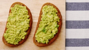 Owoc, który na diecie zastąpi masło. Sekret długowieczności