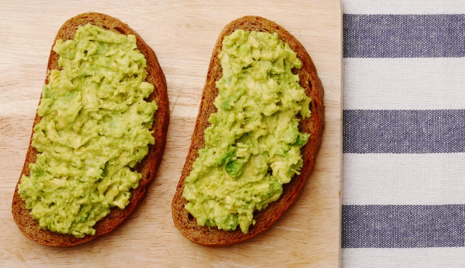 Pasta z awokado może zastąpić masło