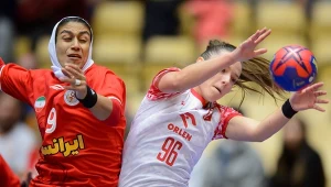 Setareh Rahmanian (nr 9) w meczu z Polską w MŚ 2023 (obok Dagmara Nocuń). Teraz reprezentantka Iranu zagrała przeciwko Szwajcarii