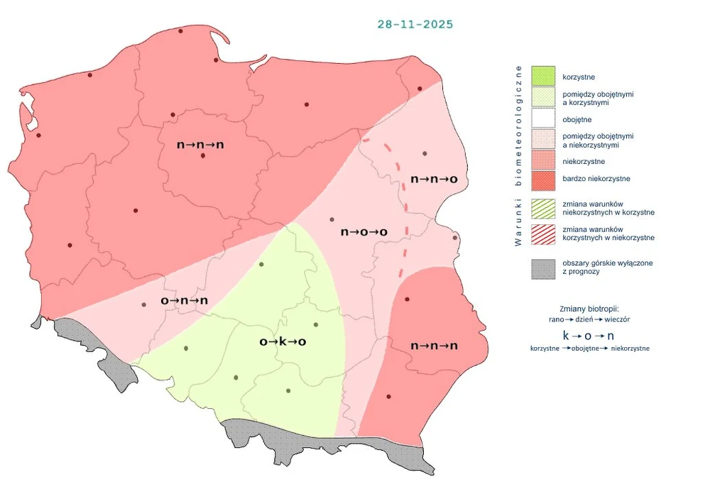 Mapa Polski przedstawiająca warunki biometeorologiczne na określony dzień, z różnymi strefami oznaczonymi kolorami i symbolami, ilustrująca korzystne oraz niekorzystne warunki biometeo na terenie kraju.