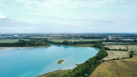 Dlaczego niektóre polskie jeziora nie zamarzają? To wynik działalności człowieka.