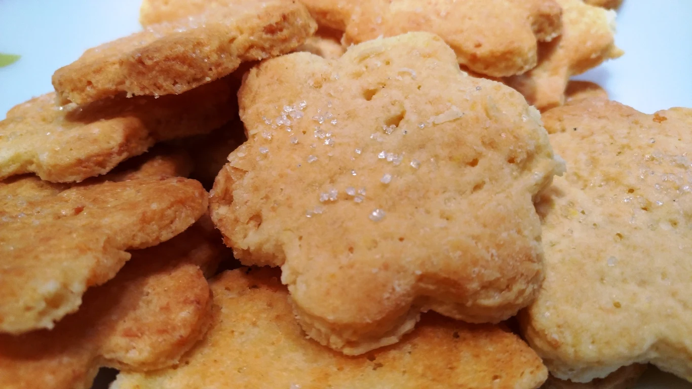 Aromatyczne i kruche ciastka które zawsze się udają. Poznaj przepis!