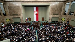 Nowa partia na horyzoncie? Polacy podzieleni w sprawie zmian