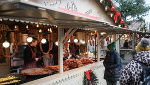 Ruszyły słynny polski jarmark świąteczny. Ceny przyprawiają o zawrót głowy