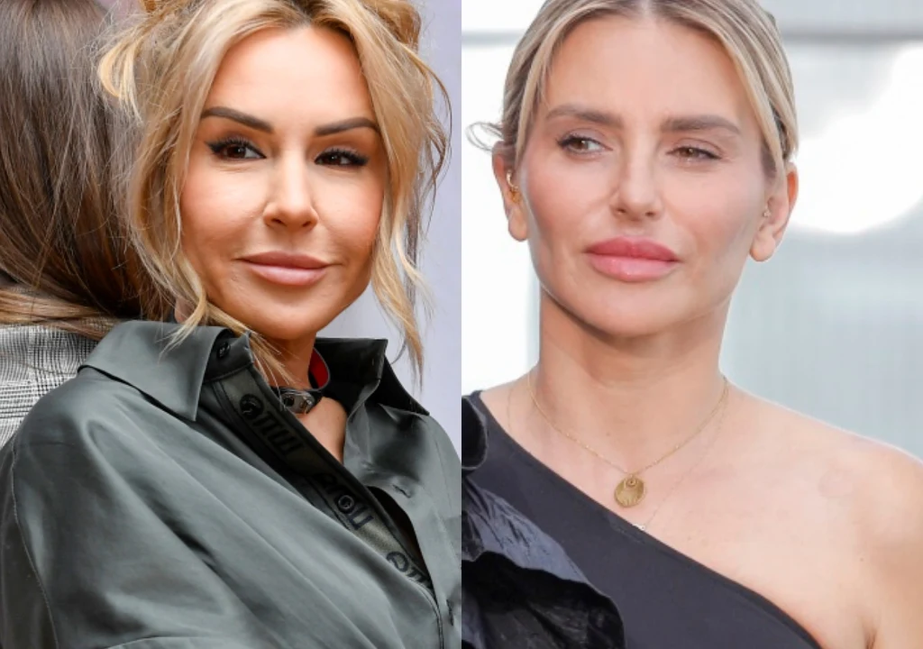 Dwie kobiety stoją obok siebie, każda fotografowana oddzielnie w kadrze podzielonym pionową linią. Obie mają jasne włosy spięte do tyłu, delikatny makijaż i noszą eleganckie ubrania, jedna z nich ma naszyjnik z okrągłą zawieszką.