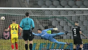 Walka o Europę trwa w najlepsze. Zmarnowany karny w Kielcach. Jeden gol