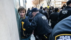 Napięcie w metropolii. Ludzie stworzyli żywą barykadę, fala aresztowań