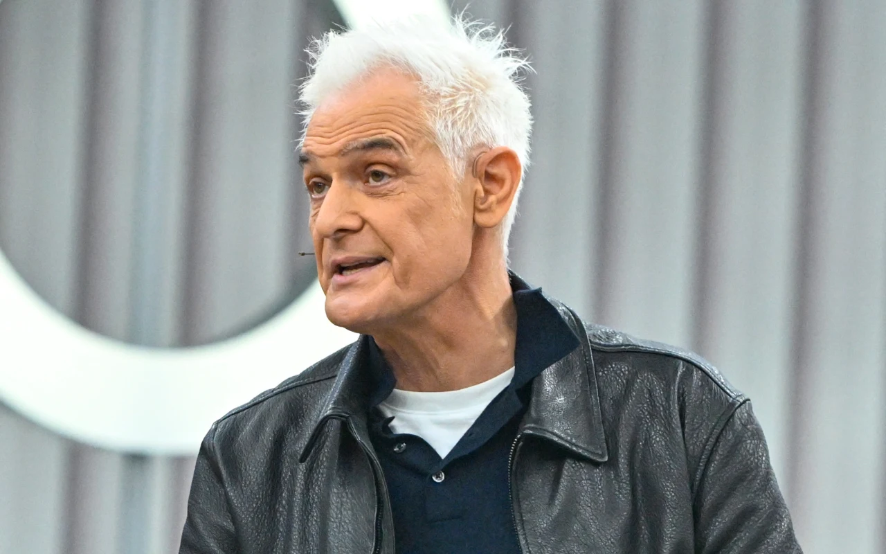 Dariusz Jakubowski ma 66 lat i nadal jest w świetnej formie. Mówi, że to zasługa jego zawodu