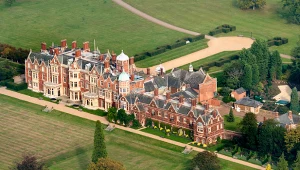 Ten zamek to "najwygodniejszy dom w Anglii". Nikt nie wie, ile ma pokoi