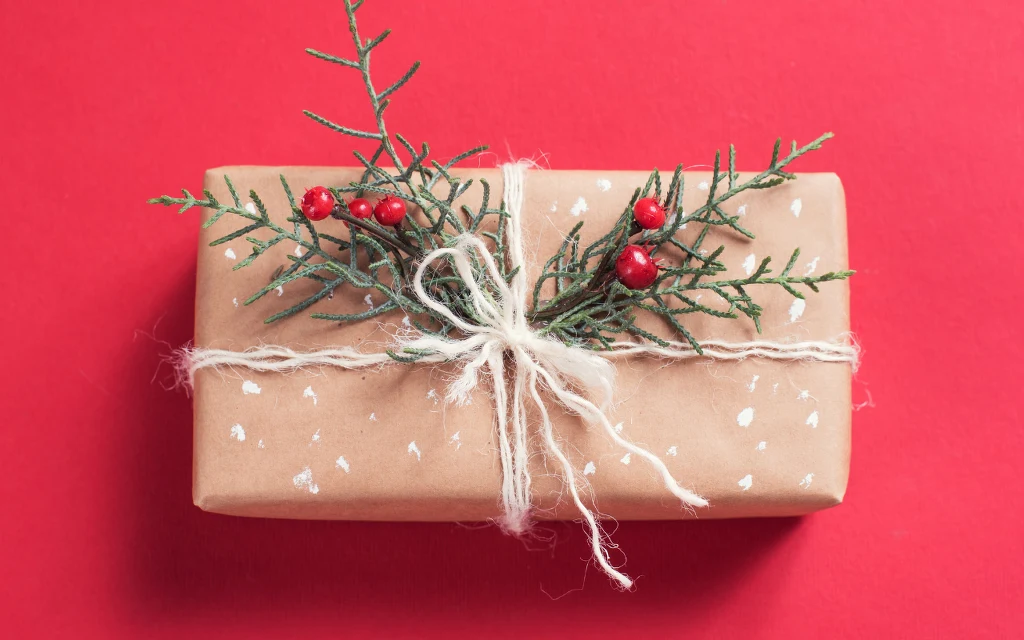 Historia grudniowych prezentów, zwłaszcza w Polsce, jest wyjątkowo skomplikowana