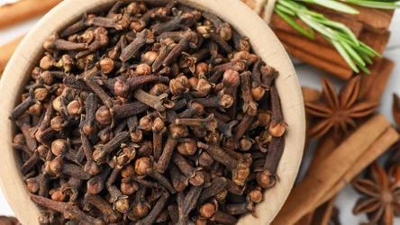 Najbardziej niedoceniona świąteczna przyprawa. Przyda się nawet przed wizytą u dentysty