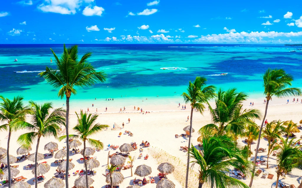 Święta za granicą -  kierunki, które przyciągają Polaków