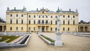 Nazywany jest "Wersalem Podlasia". Barokowy ogród zachwyca także zimą