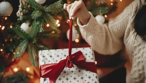 Podaruj coś pięknego! Kosmetyczne hity idealne na prezent