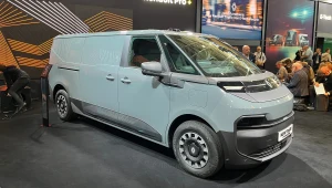 Nowe Renault Trafic już bez diesla. Elektryczny van z zasięgiem do 450 km