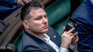 Transfery socjalne rujnują Polskę? Mentzen za ograniczeniem 800 plus