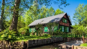 Spreewald — jarmark bożonarodzeniowy w skansenie w Lehde