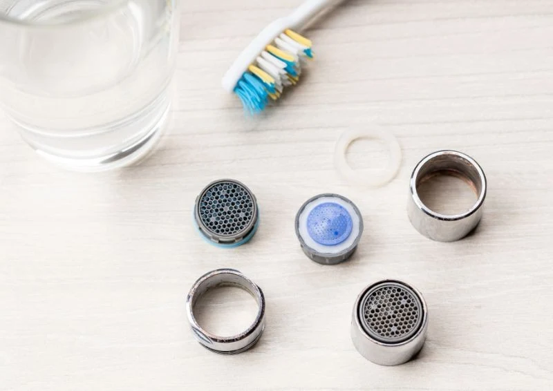 Perlator wymaga regularnego odkamieniania, by prawidłowo działał.