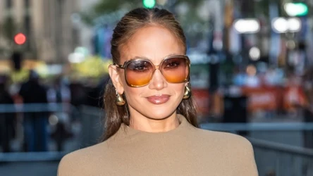 Gwiazdy kochają te spodnie. Optycznie wydłużają nogi, wyglądają nowocześnie i "drogo"