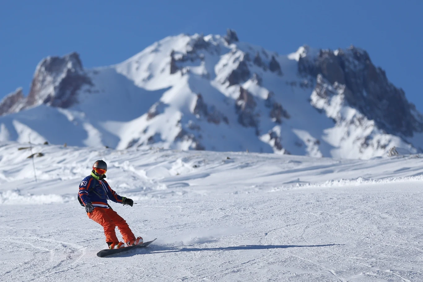 Nieoczywisty miejsce na zimowy wyjazd. Tutaj poszusujesz na stokach w atrakcyjnych cenach
