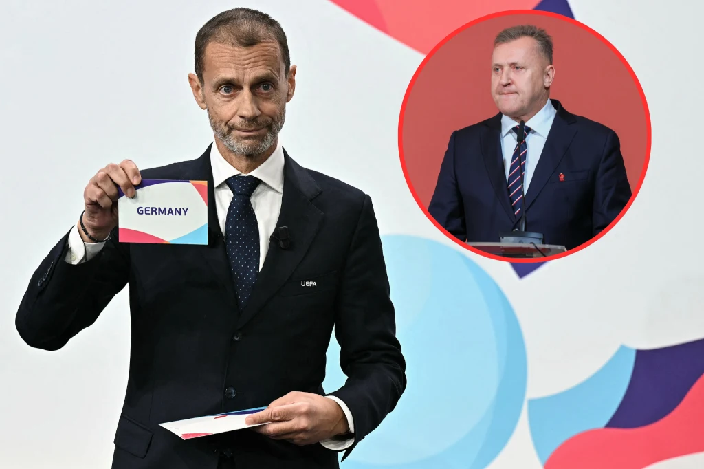 Mężczyzna w eleganckim garniturze trzyma kartkę z napisem 'Germany', na tle kolorowej grafiki, w prawym górnym rogu znajduje się okrągłe wstawione zdjęcie drugiego mężczyzny stojącego za mównicą.