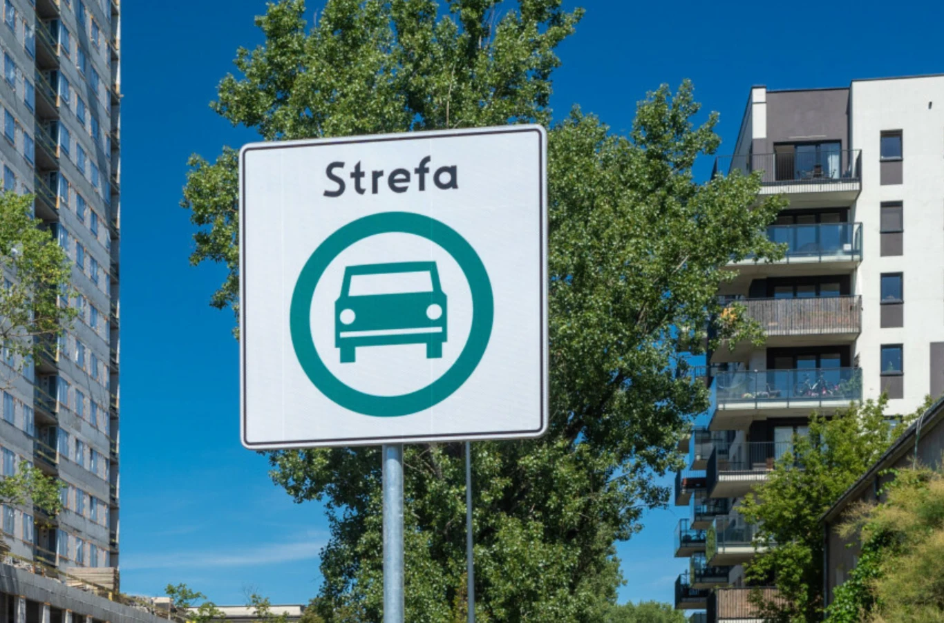 Ruszyła SCT w Szczecinie. Kierowcy muszą uważać. | Fot. ilustracyjna Tablica informująca o powstaniu Strefy Czystego Transportu
