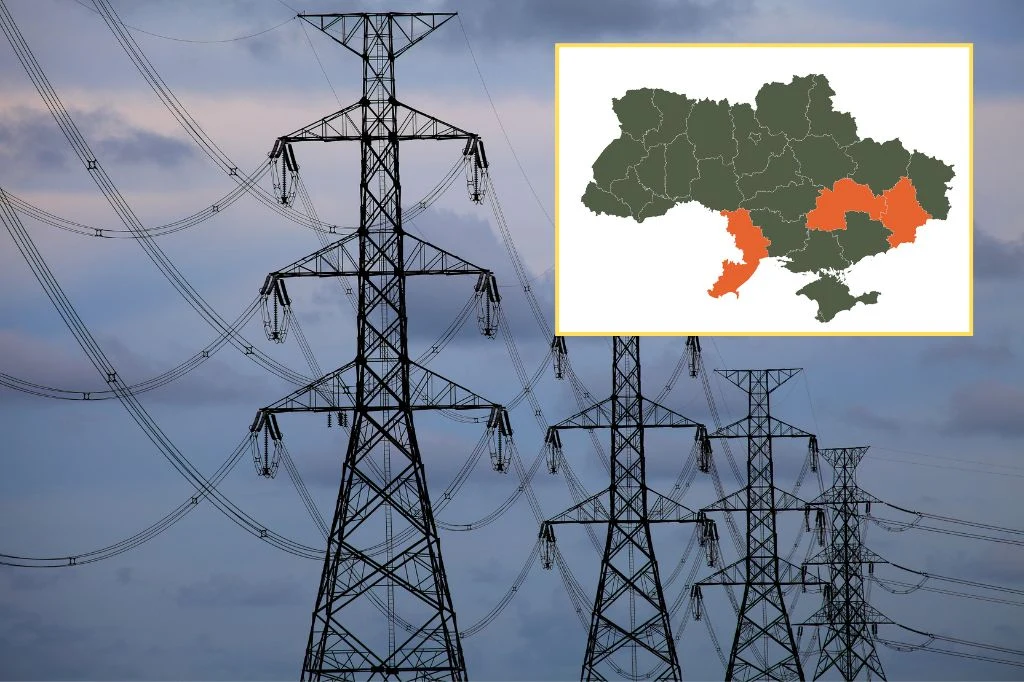 Ponad 100 tys. Ukraińców pozostaje bez prądu po rosyjskim ataku Linia wysokiego napięcia rozciągająca się na tle nieba oraz mapa Ukrainy z zaznaczonymi na pomarańczowo określonymi regionami.