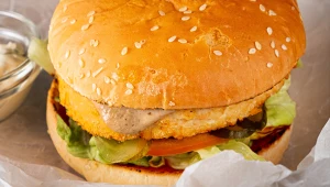 Domowe fish burgery z pastą jajeczną - szybkie, zdrowe i pełne smaku danie od Karoliny Stolarskiej-Bigos