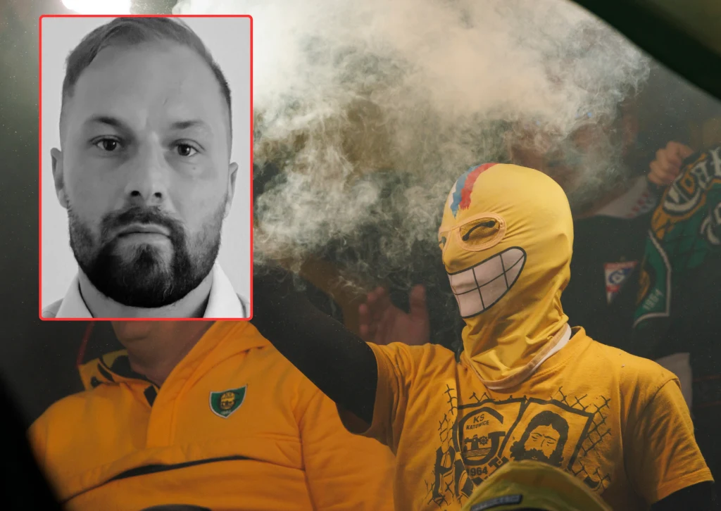 Sprawca podał szokujące szczegóły zabójstwa 34-letniego Marka Kubaczki Mężczyzna w żółtej kominiarce z uśmiechem i kolorowym paskiem na głowie uczestniczy w zgromadzeniu kibiców, wokół niego unoszą się kłęby dymu. Po lewej stronie widoczny jest fragment drugiej osoby w żółtej koszulce z emblematem. W górnym lewym rogu umi...