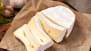 Wzmacnia kości i zęby. W sałatkach smakuje doskonale 