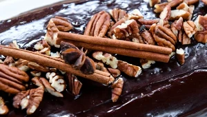 Zapomnij o powidłach. Piernik z tym nadzieniem smakuje luksusowo