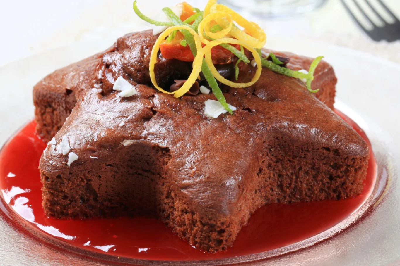 Ciasto czekoladowo-piernikowe idealnie pasuje na święta Bożego Narodzenia Ciasto czekoladowo-piernikowe idealnie pasuje na święta Bożego Narodzenia