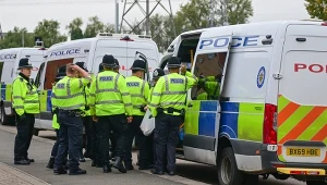 Ewakuacja kilkuset mieszkańców. Akcja służb na Wyspach, zatrzymano Polaków