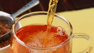 Oczyszczający napój na infekcje i odchudzanie. Ma lekko słodki smak 