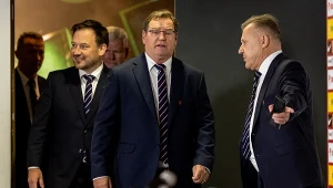 Polska delegacja obecna w Waszyngtonie. Kulesza i Urban stoją na jej czele