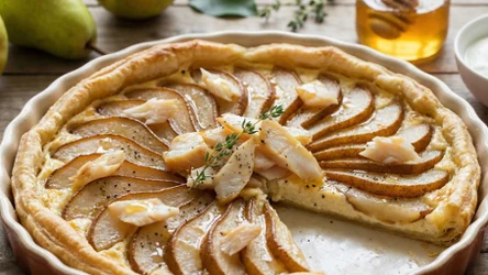 Słodko-słona tarta Jurka Sobieniaka. Z gruszką, miodem i... halibutem