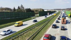 Samotni kierowcy dostaną mandat. Pierwsze kamery na autostradzie A-2