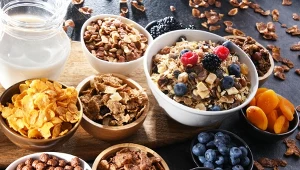 Wysoki poziom wiecznych chemikaliów w jedzeniu. Polacy jedzą to co dzień