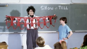 Kadr z filmu "Edward Nożycoręki"