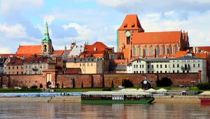 Od piernika do Kopernika (i z powrotem). O Toruniu w dwóch perspektywach