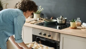 Ile kosztuje godzina pieczenia ciasta? Musimy znać moc urządzenia czy aktualną stawkę za energię. 