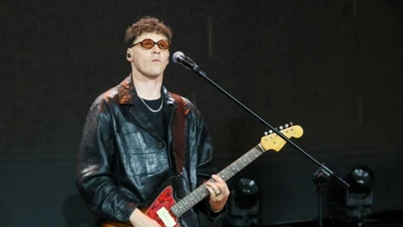 Mateusz Parzymięso jest wokalistą grupy Myslovitz