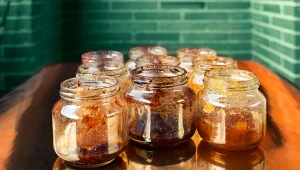 Gdzie wyrzucić słoik z przetworami? Na pewno nie do pojemnika na szkło