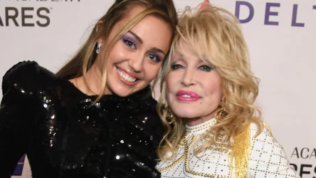 Miley Cyrus i jej matka chrzestna, Dolly Parton