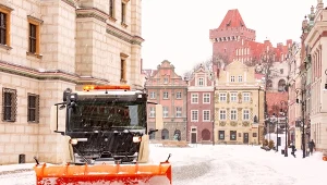 To polskie miasto znają wszyscy. Pod śniegiem jest nie do poznania 