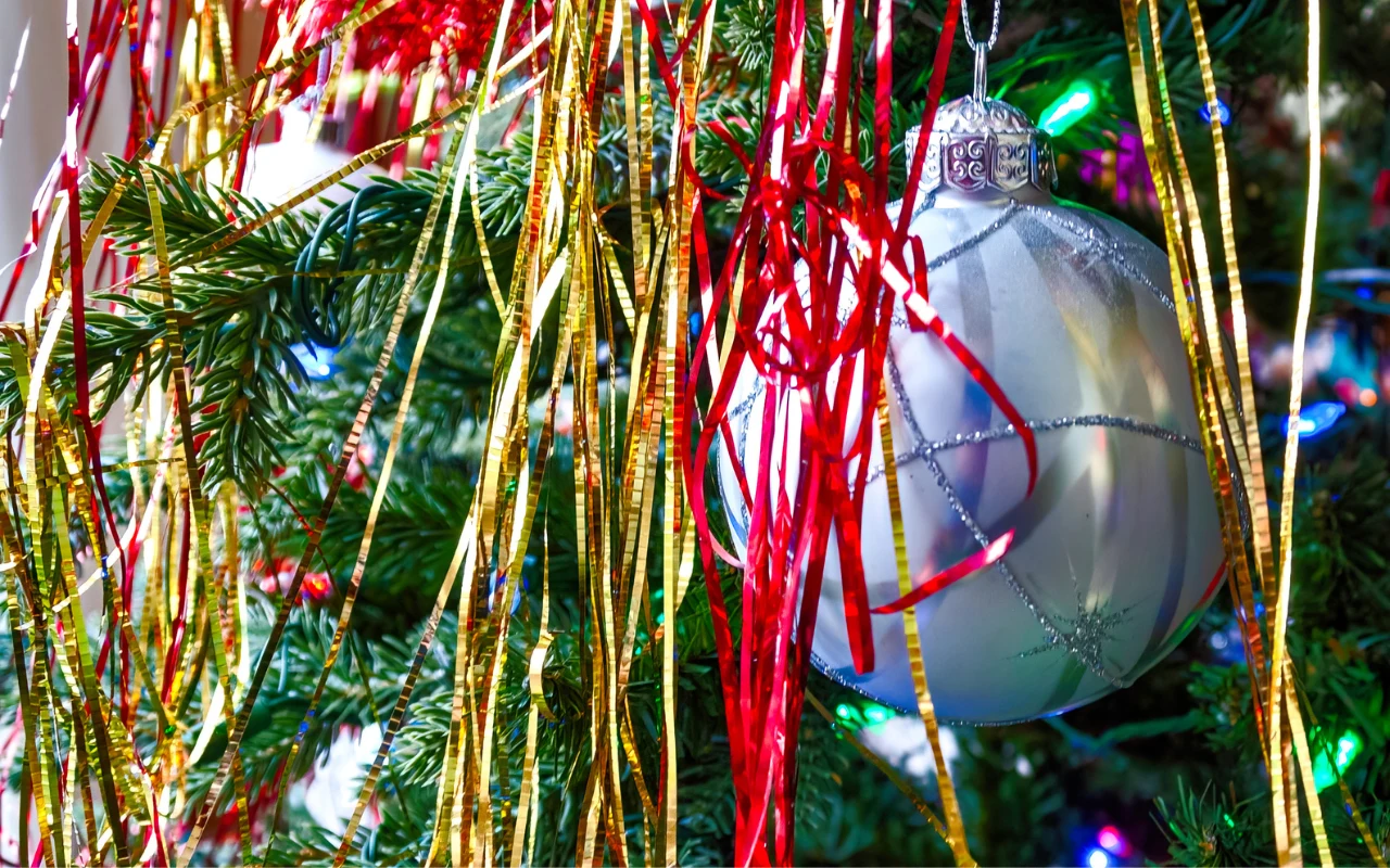 Ozdoby choinkowe z PRL-u. Czy ponownie zagoszczą na choince? Ozdoby choinkowe z PRL-u. Czy ponownie zagoszczą na choince?