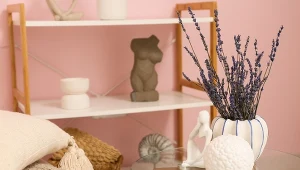 Dekoracje potrafią zmienić klimat wnętrza. Fot. serezniy/123RF.com