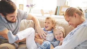 Wspólne rytuały pozwolą zbliżyć twoją rodzinę: kilka pomysłów na rodzinne rytuały, które można powtarzać co jakiś czas