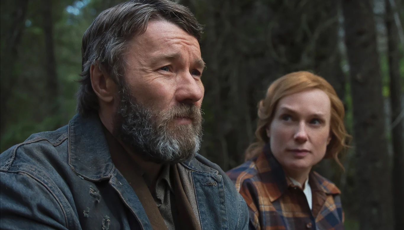 Joel Edgerton i Kerry Condon w filmie "Sny o pociągach" Joel Edgerton i Kerry Condon w filmie "Sny o pociągach"